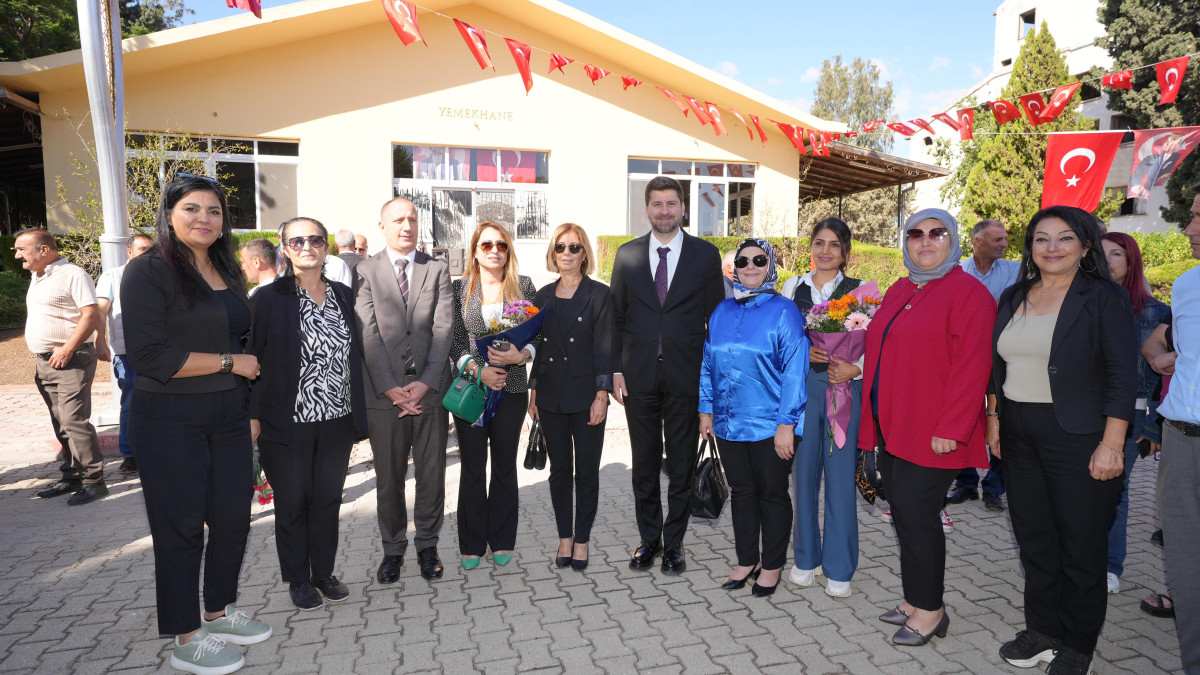 BAŞKAN  BOLTAÇ MUHTARLAR GÜNÜNDE MUHTARLARI YALNIZ BIRAKMADI